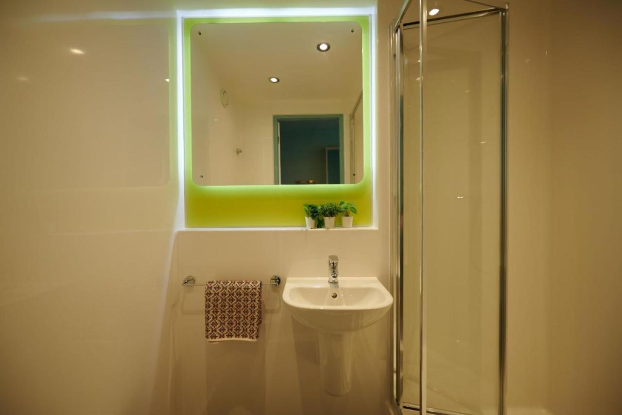 Modern Single En-Suite Bedrooms In 5 Bedroom Apartments, Dublin City Centre - Dorset Point Exterior photo
